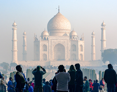 Agra, the astonishing Taj Mahal