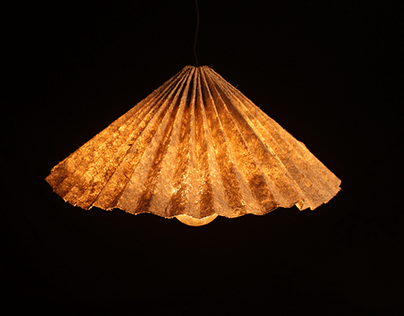 Kami - Design de Luminárias em Fibra de Bananeira
