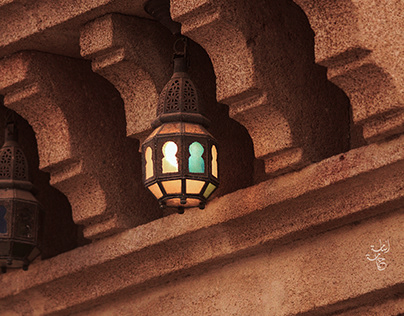 Traditional lantern lamp