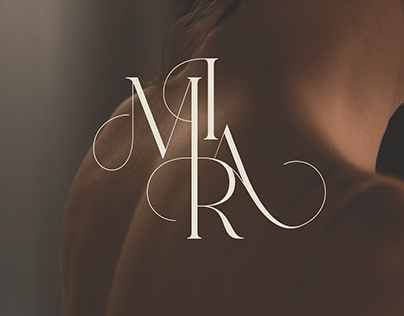 Brand Identity - Mira Perfume