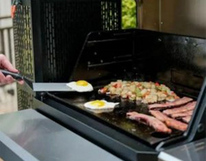 Griddle And Smoker Outdoor Gravity