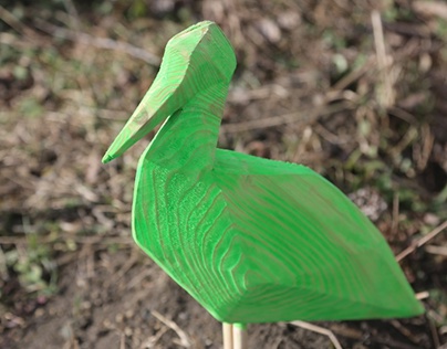 Low poly woodden bird.