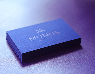 Project thumbnail - Múnus Business card