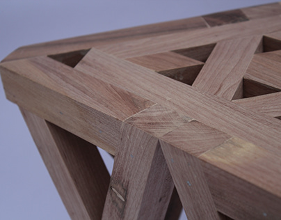 Banquete - Diseño de asiento en madera