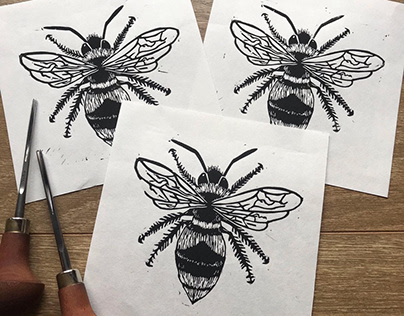 Bee Lino print