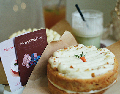 Christmas special cakes by film photography