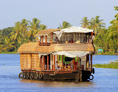 Kerala Backwater Tours on a House Boat