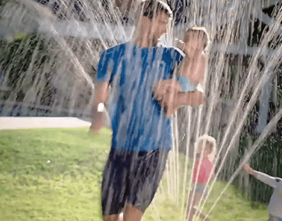 Huggies — Sprinkler Dash with Michael and Boomer