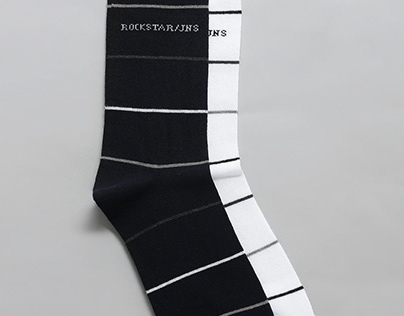 Comfort and Style The Versatility of Crew Length Socks
