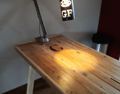 Dinertable and light for Guido