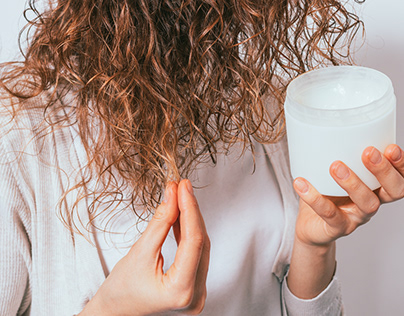 8 Menopause Frizzy Hair Treatments