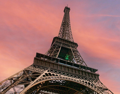 Architecture, monuments et ciels de Paris