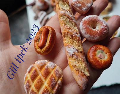 Gül ipek Miniature World Bread Collection