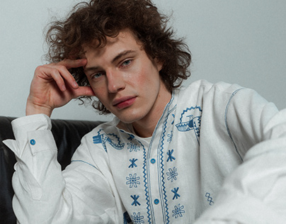 Men's linen shirt with embroidery