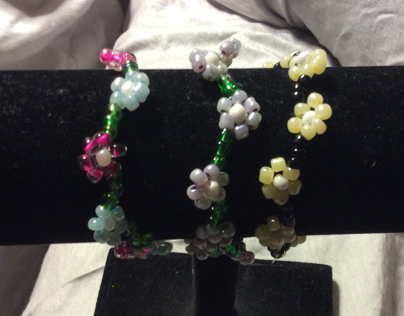 Flower chain bracelets