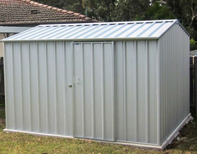 Why installation of the garden shed in summer is best?