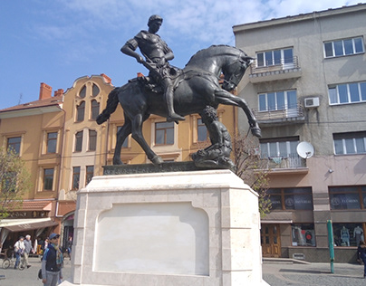 The equestrian monument to the patron saint of the city