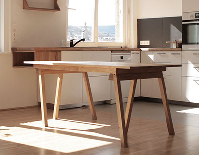 AUW + IKEA + adjustable table