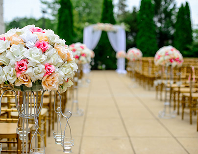 Transform Your Venue with Stunning Wedding Decorations