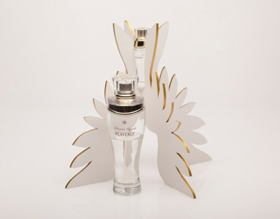 Victoria's Secret Heavenly Perfume Display