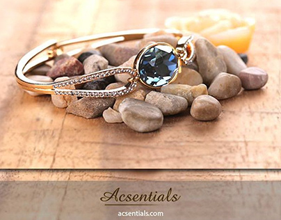 Deep Blue Swarovski Crystal & Gold Bracelet