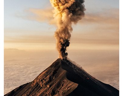 Hiking Volcan de Fuego Guatemala