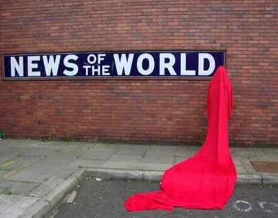 THE DAY THE NEWS OF THE WORLD CLOSED, WAPPING, STAGED.