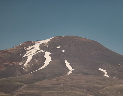 Mount Hatis and hometown Abovyan