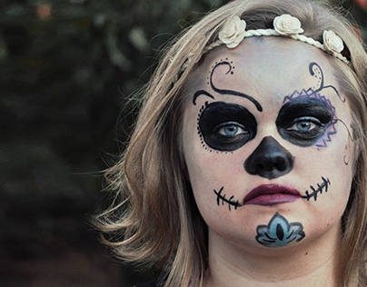 Courtney & Kirsten’s Halloween Sugar Skulls