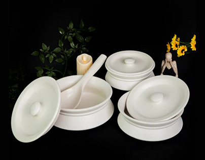 Explore our ceramic serving platters for parties