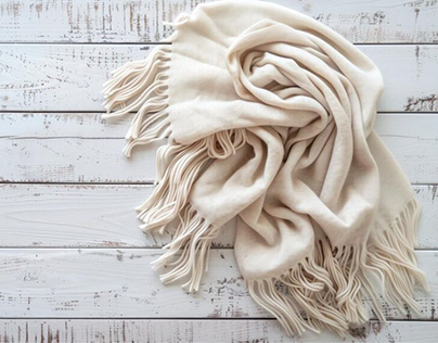 Is cashmere or wool better for a scarf?