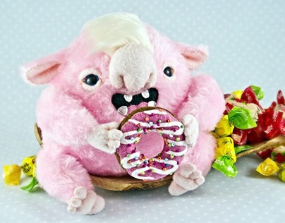 Sweet-tooth Monster, fantasy creature, OOAK soft art to