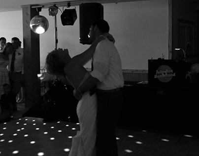 Michael and Natalie Evans' first dance