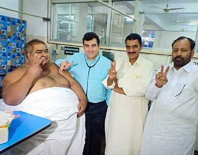 Morbidly obese man passes away following commotion