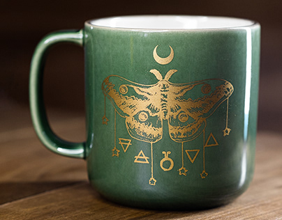 Saturnia Pyri mug design