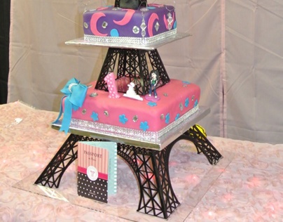 Eiffel Tower Cake Stand