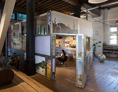 KEEN headquarter Rotterdam by Superuse Studios
