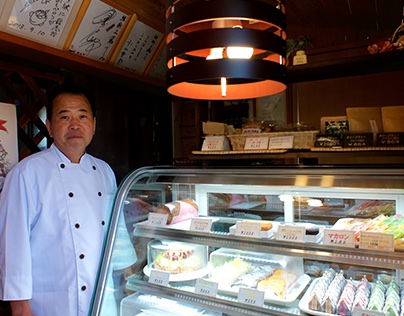 Pastry chef KUNIMITSU OKABE