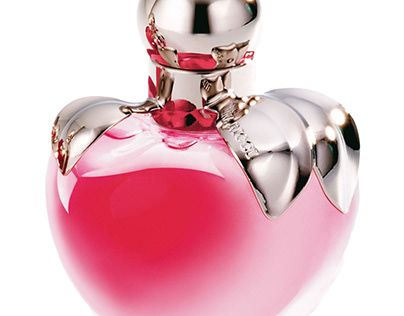 Why perfume smell wonder on other not on you?