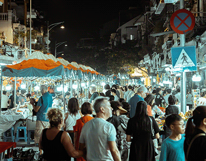 Dong Xuan Night Market