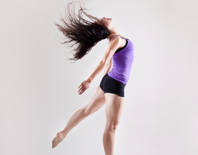 Body's moving: contemporary dancers from ESMDM.