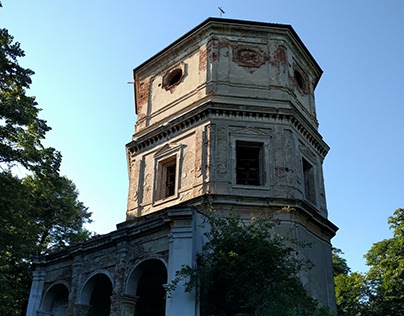 Basilica of Lucedio and other abandoned church