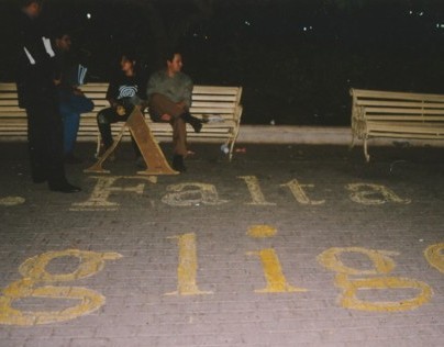 Olvido, Plaza de Armas de Santiago, Chile. 1998