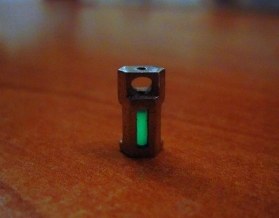 Tritium container - green or ice blue vial - 2 x 6mm