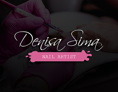 Nail Artist