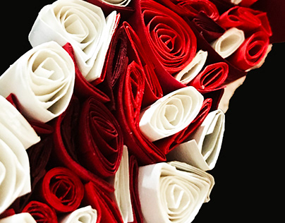 Réalisation d'un rouge à lèvres Louboutin en paper art