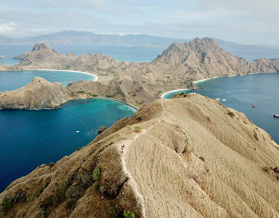 Komodo Liveaboard: Review of the Best Tours and Routes