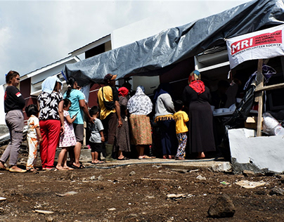Media Journalistic Food Aid For Refugee Disaster