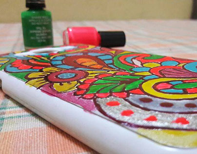 painting phone case with nail polish