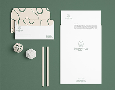 Huggelys / Candle Branding
